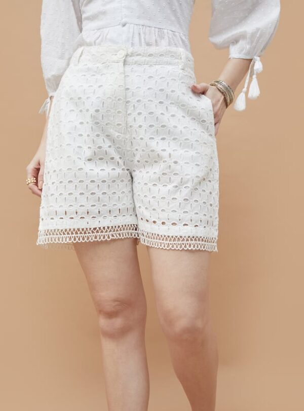 COLOUR ME Schiffli Shorts